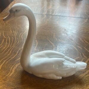 Lladro Swan